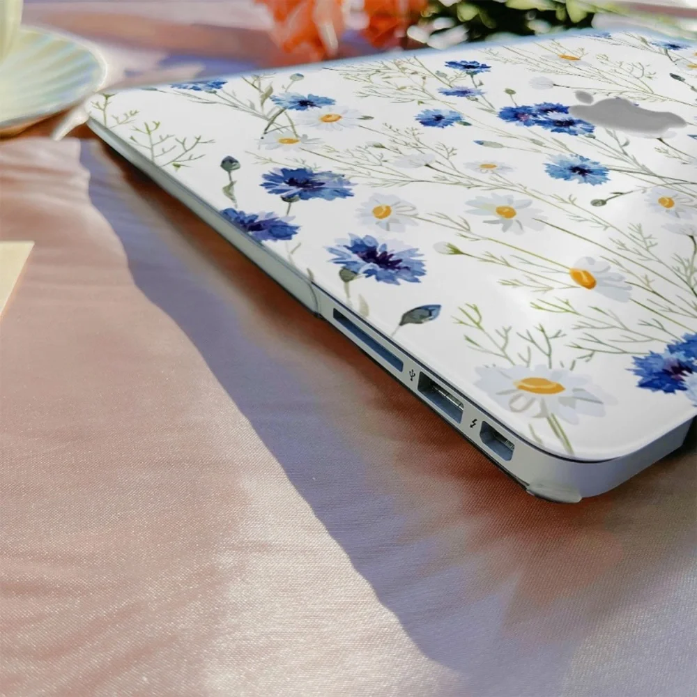 White Blue Daisy Laptop Case for Macbook Ret 15 A1398
